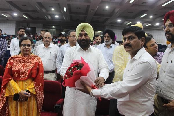 Organized 'Bijli Mahautsav' jointly by the Government of Punjab and the Government of India