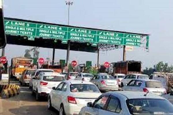 Farmers staged a protest at this Toll Plaza in Punjab, know the whole matter