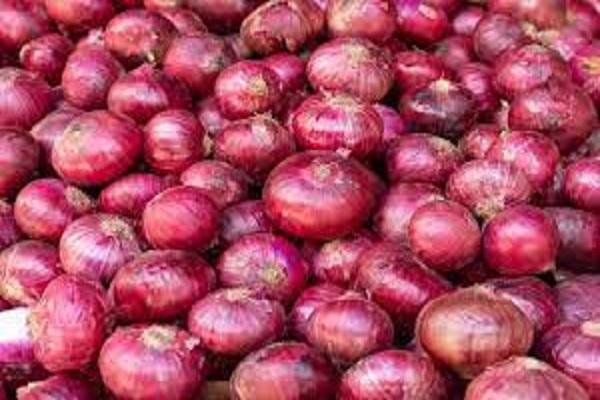 After tomato, now onion has shed tears, the price has increased by 25 percent in 4 days